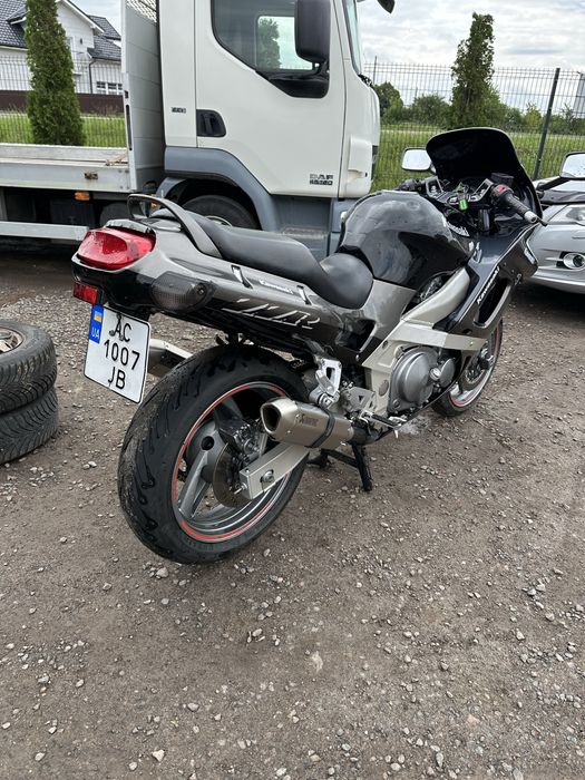 Kawasaki zzr 600