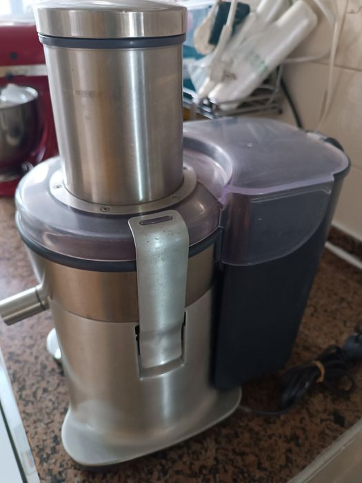 Vendo uma máquina de sumos