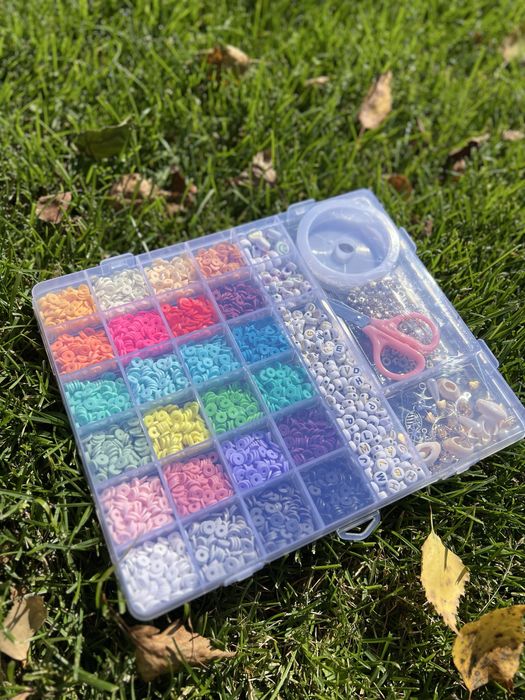 Бісер, бусінки для плетіння браслетів, браслети