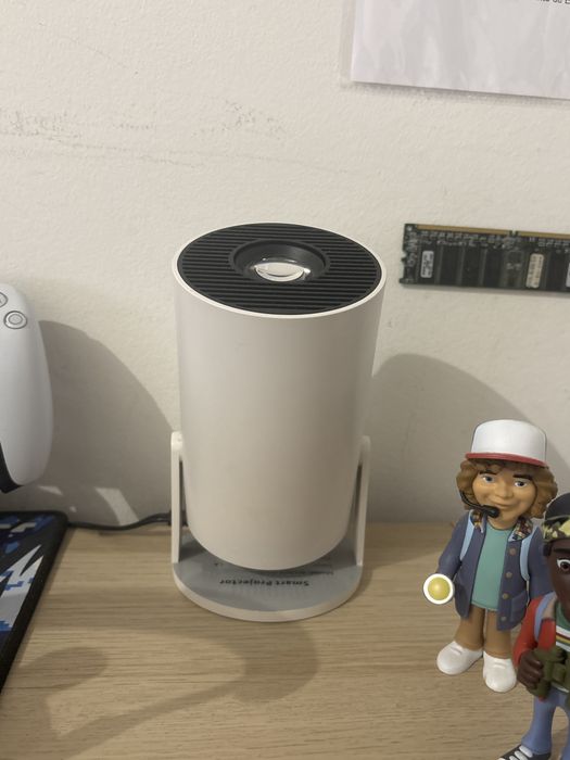 Hy300 Pro Smart Projector511802975779573761