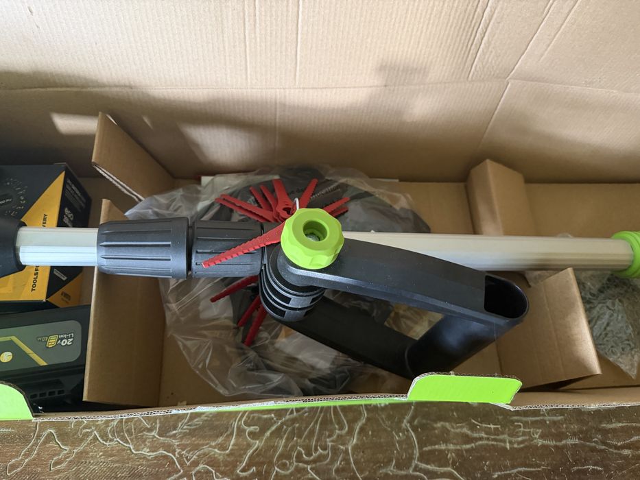 Maquina de cortar beira da relva