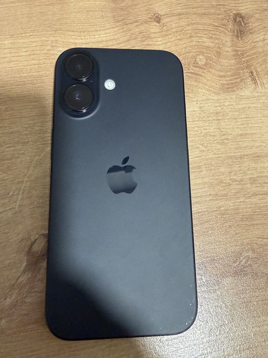 Iphone 16 praticamente como novo