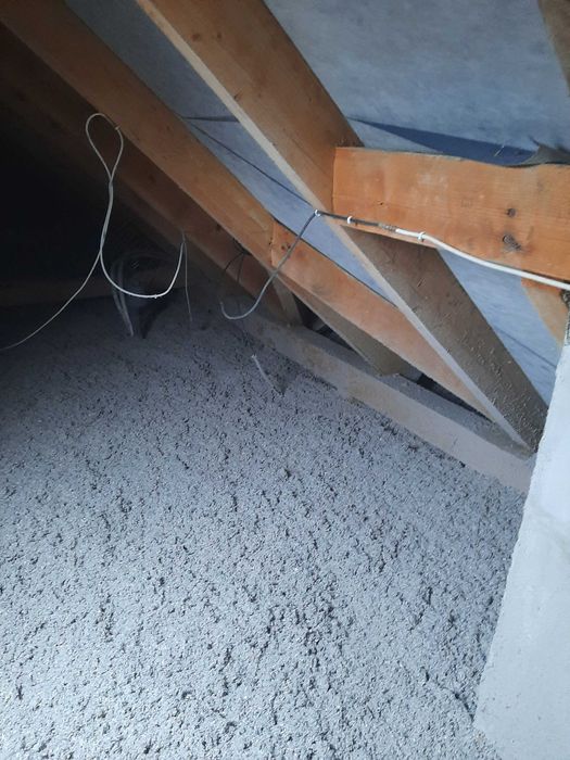 Ocieplanie, docieplanie celulozą, naprawy izolacji poddaszy