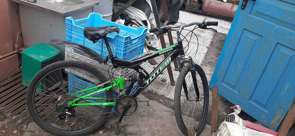 Продам двухпідвіс в гарному стані