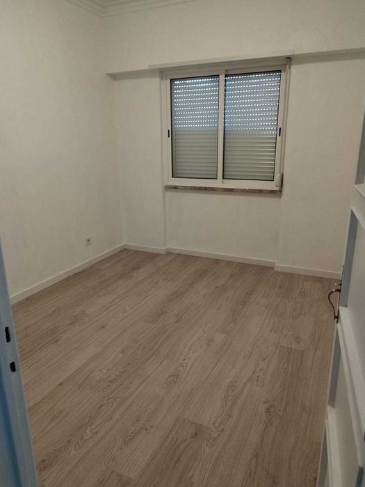 Serviços de Carpintaria e Remodelação de Interiores