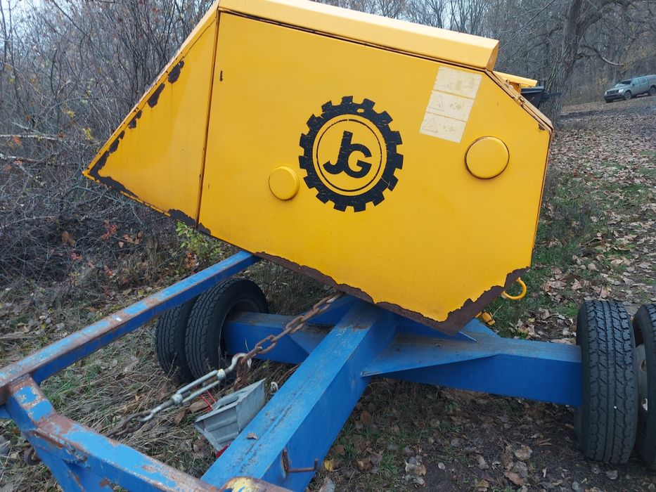 Жатка соняшникова Жниварка John Greaves ЖС-7.5 2017.
Стояла на class l