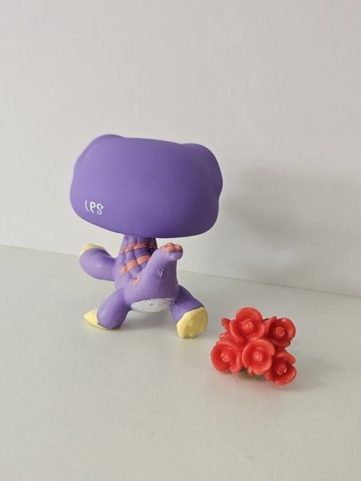 Krokodylek z różami Littlest Pet Shop