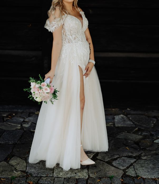 Suknia ślubna ramiączka opadające M L