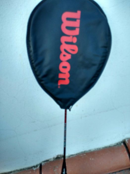 Raquete Wilson defender.