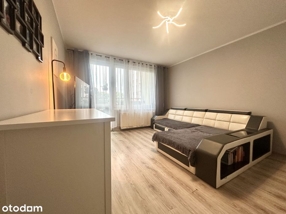 Kawalerka, wysoki parter, osobna kuchnia, balkon