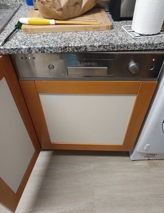 Máquina Lavar Ariston  Encastre