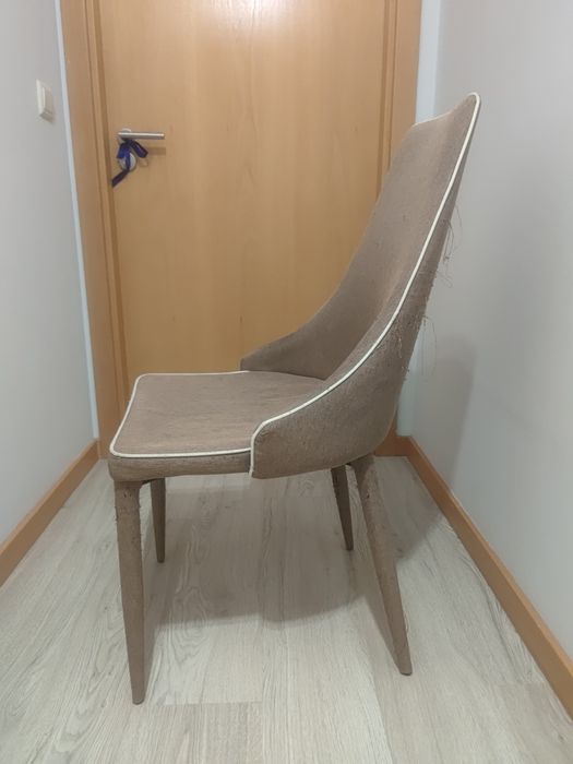 Cadeiras para despache (quatro)