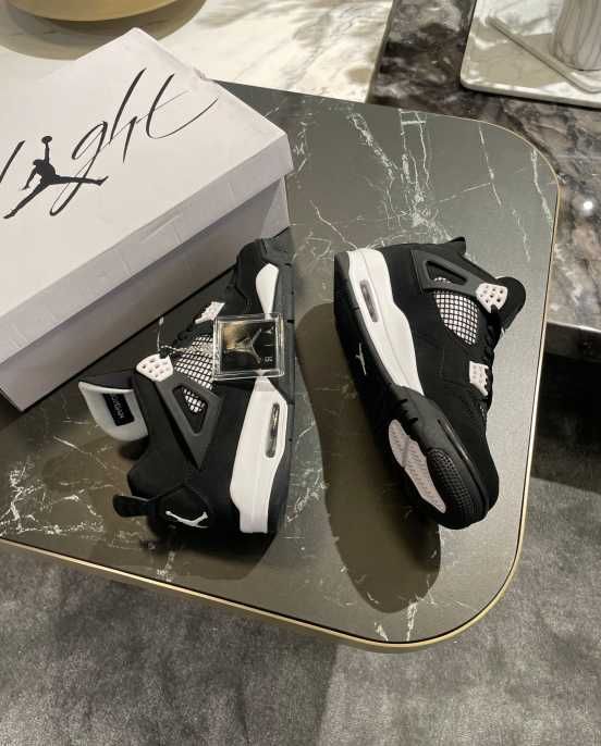 Jordan Air Jordan 4 Retro White Thunder R.41