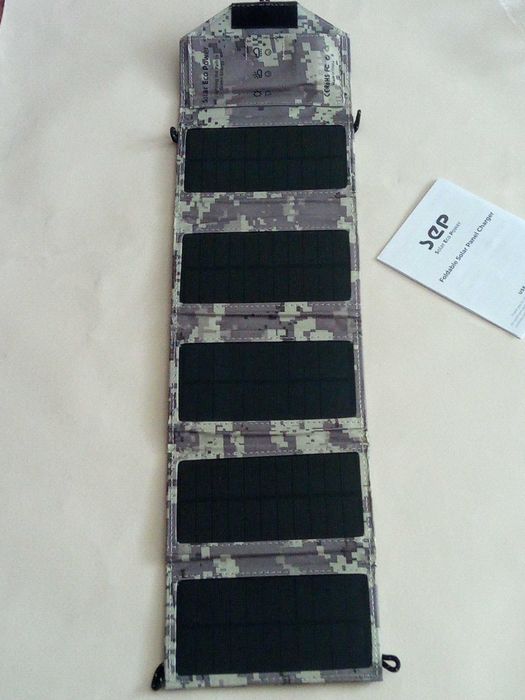 Походная туристическая солнечная панель. Сонячна панель. Нова. Робоча.