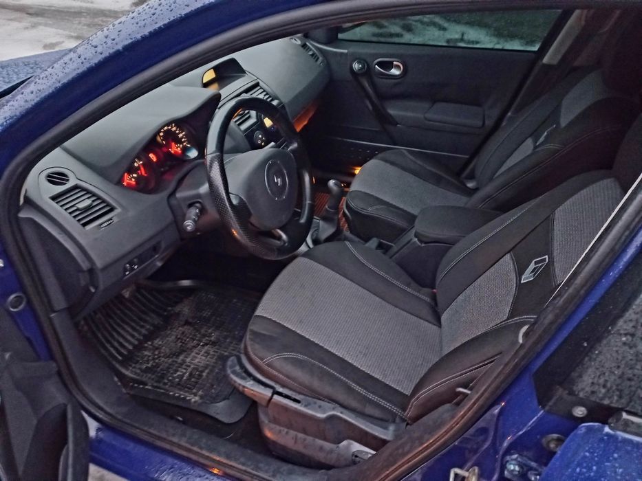 Renault Megane 2 Grand Tour 1.6 газ бензин