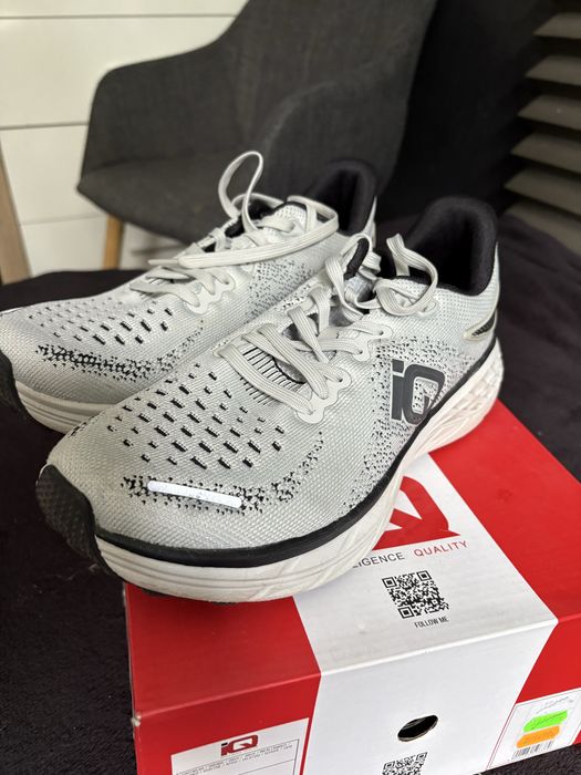 Buty do biegania IQ