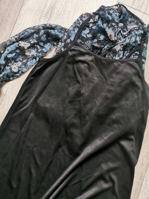 Sukienka baby doll w kwiaty kwiaty