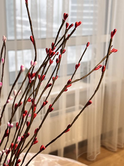 Штучні гілки ялинки та кедру ,туя, гілка сердечком