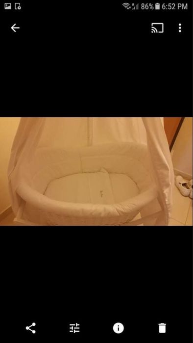 Berço de verga com dossel