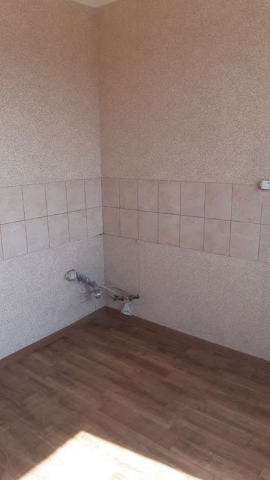 Продам 2х комнатную кв-ру  Киев ул. Радужная 17