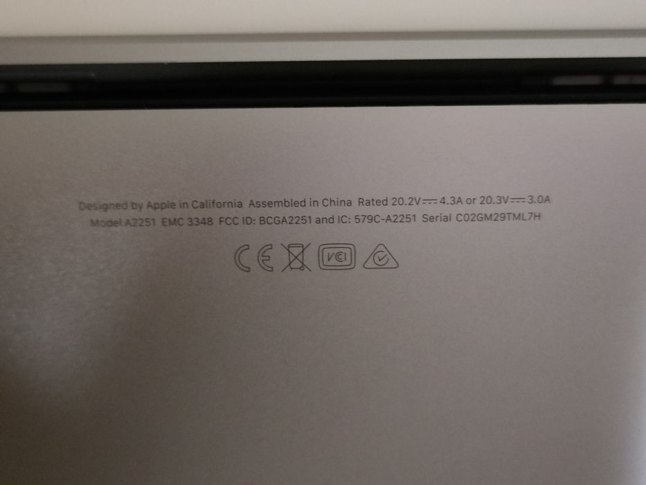 Ноутбук Macbook Pro 13 2020 16/512гб i5-1038NG7 A2251