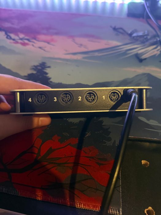 Adapter Thrustmaster Hub do konsoli/PCTM Sim Hub