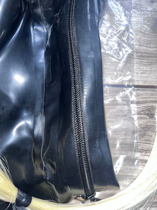 868/ OD RĘKI Foto Teatr Kostium Karnawał Maska M lateks 0,4 blond ogon