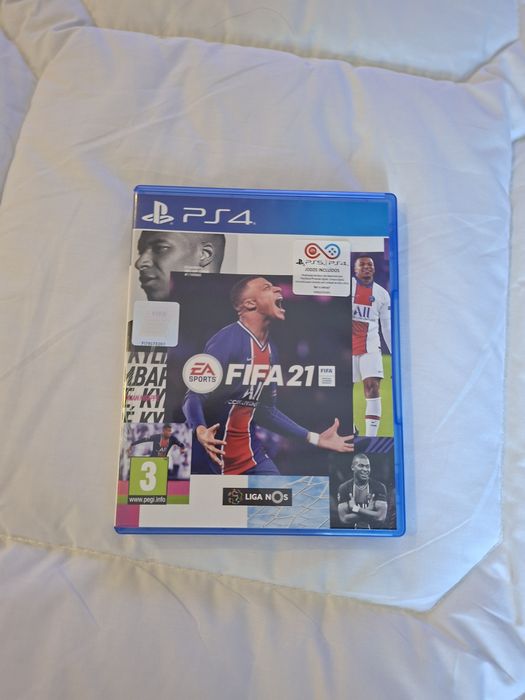 Jogos de PS4 e PS5 usados