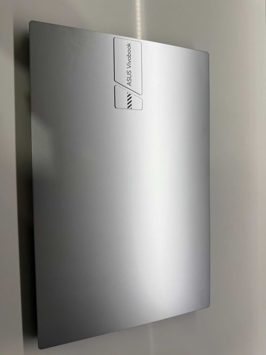 ASUS Vivobook M1502Y - Ryzen 7/SSD 512GB/8G RAM