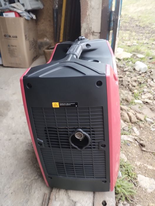 Продам генератор cedrus IN 2000R