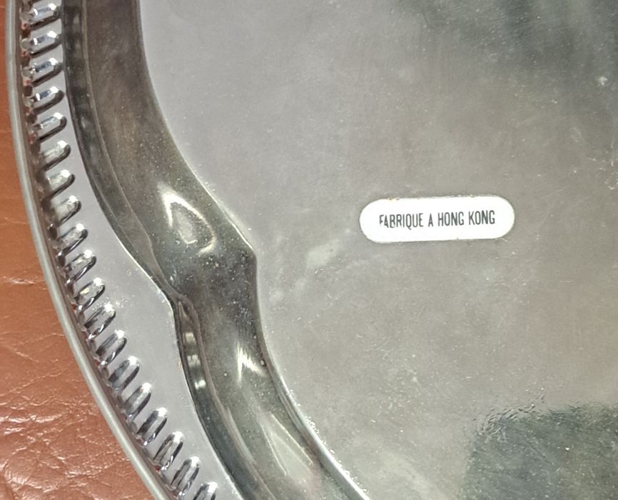 Bandeja em aço inox.