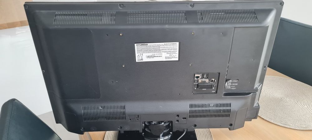 Telewizor 32 całe Hyunday FLM32TS349SMART 32" LED