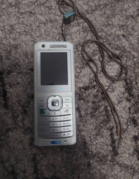 Продам Sony Ericsson K850 та Samsung Z150