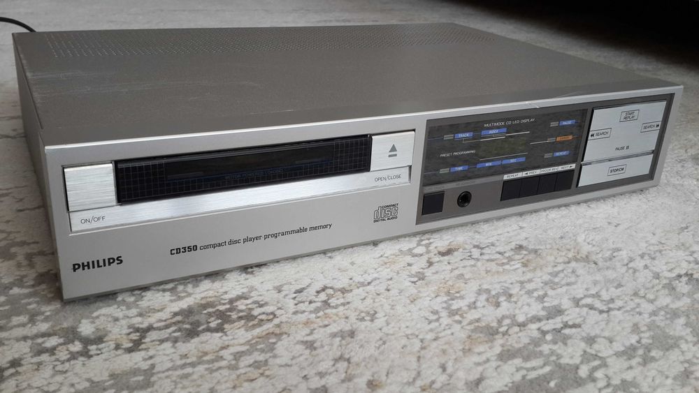 CD Philips CD-350 ( 2 x TDA1540P ) , Philips CD-951 ( TDA1547 ): 6