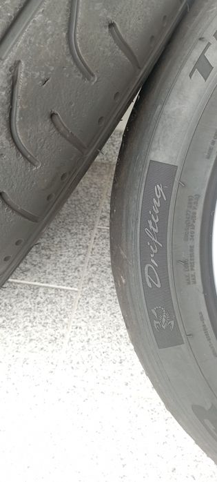 Pneus semi slick Vitour Tempesta Enzo 205/55/16