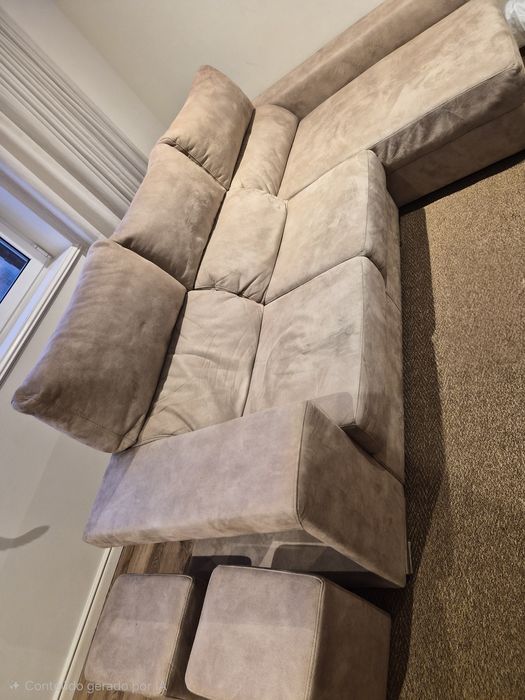 Sofá com chaise longue