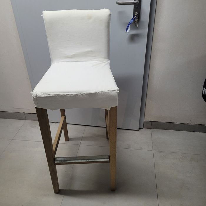 Stół dębowy+ dwa hokery