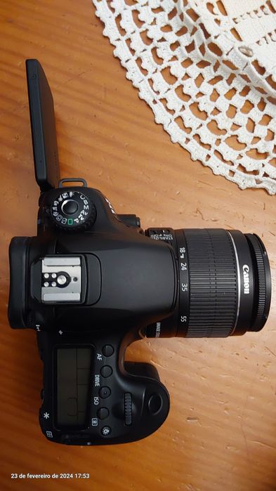 Vendo máquina fotográfica digital Canon eos 65D