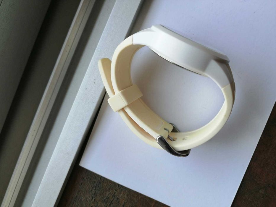 Relógio One Spread the Love Mulher Branco com Corações