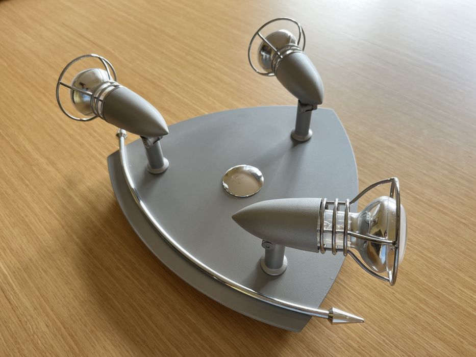 Candeeiro/aplique de teto novo