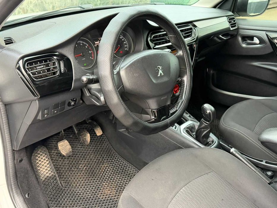 Peugeot 301 2017