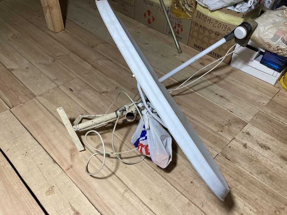 Супутникова антена