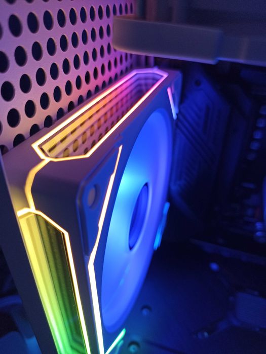 Новий ARGB-вентилятор/кулер LovingCool, 120мм