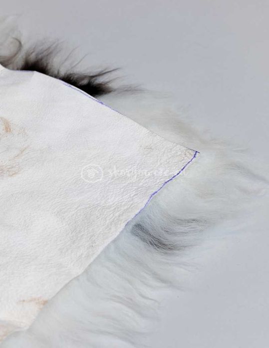 Nakładka na krzesło ze skóry owczej - multikolor jacobs