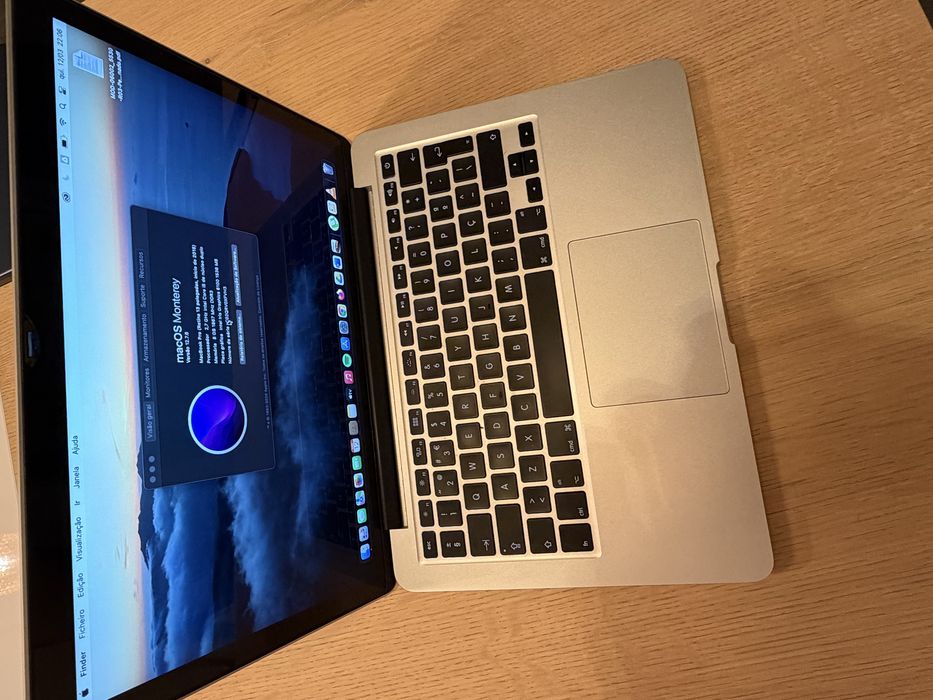 Apple Macbook Pro 13 (2015)