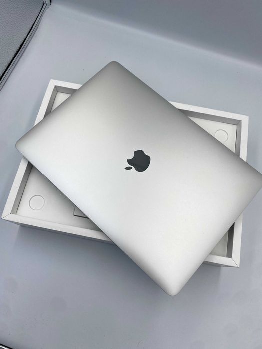 Ноутбук Apple MacBook Pro 13" i5/16/512GB Silver (MWP72) 2020