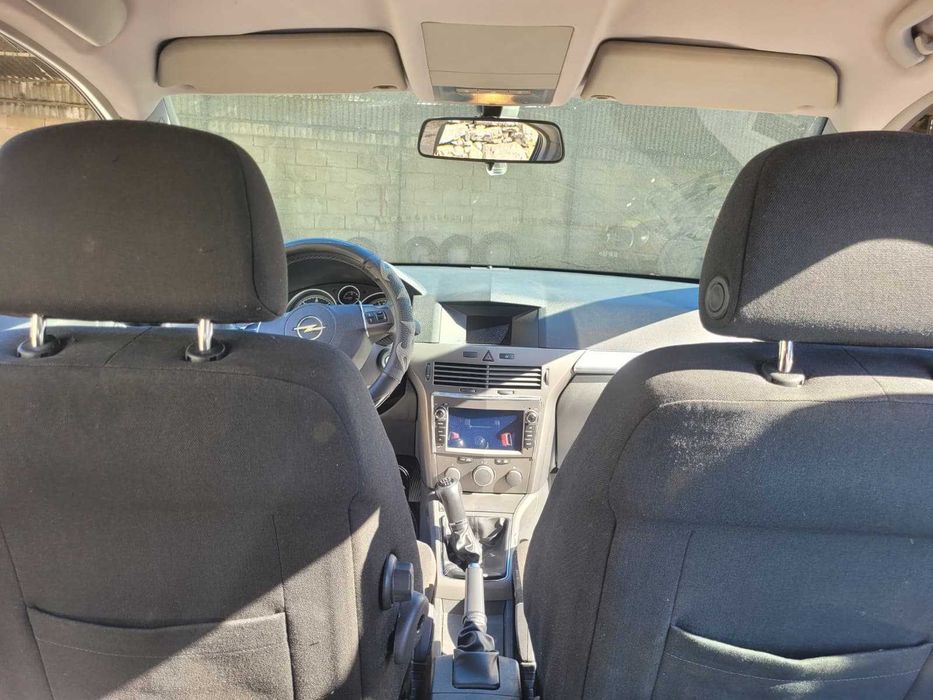 Opel Astra H 2005 – Cinzento