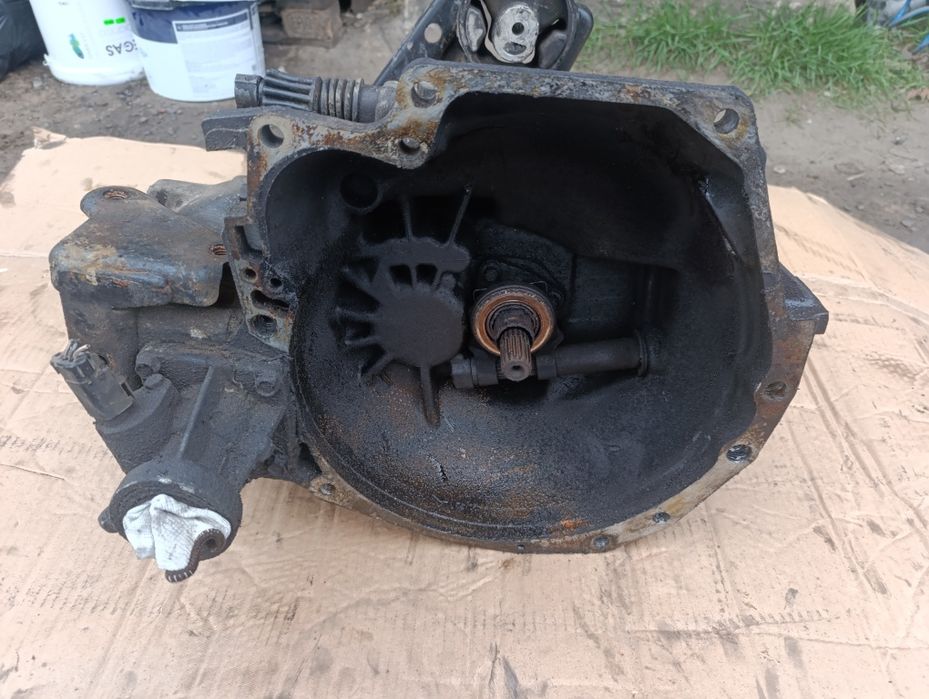 МКПП коробка передач 2.5 TD NV-T750 2.4 B Chrysler voyage 3 Dodge Ram