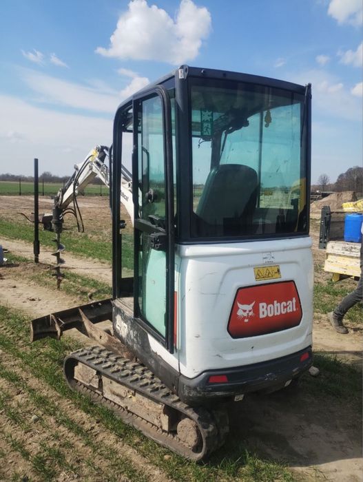 Mini koparka bobcat e19