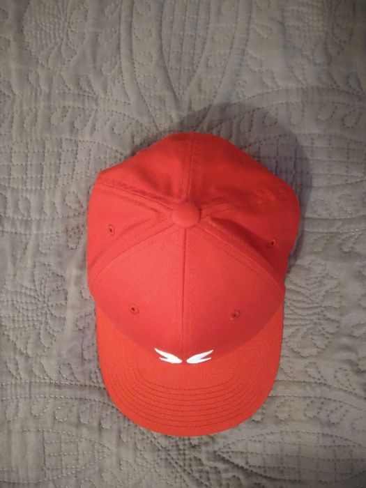 Boné vermelho Hurley